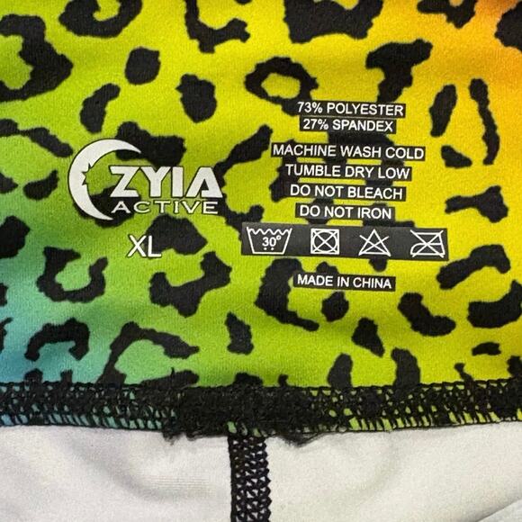 Zyia Active Rainbow Leopard Light n’ Tight Hustle Bike Shorts XL - Picture 5 of 5